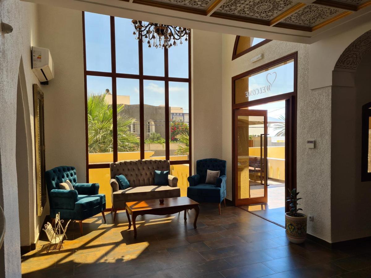 Mahdia - Baghdadi - Laourient Apartments, Restaurant, Cafe Dış mekan fotoğraf